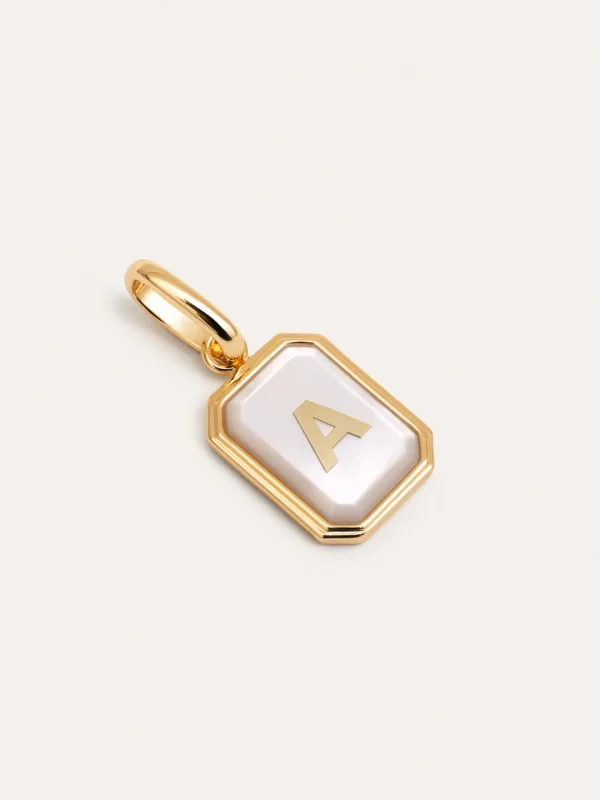 New SINGULARU Charm Personalizado Letter Nácar Baño Oro